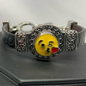 PETITE CHARM - Kiss Emoji - Ginger Snaps & Co. Snap Button Bracelet - 12mm/13mm